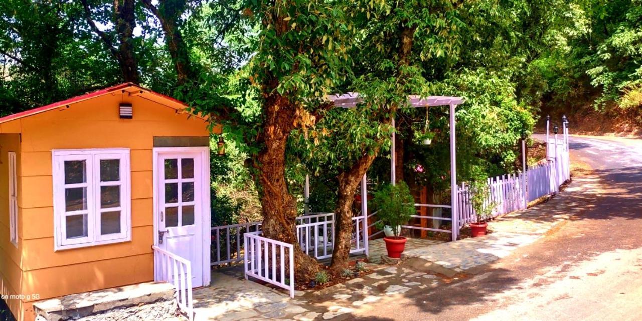 Aamod At Shoghi Luxury Cottage Resort Shimla Exterior foto