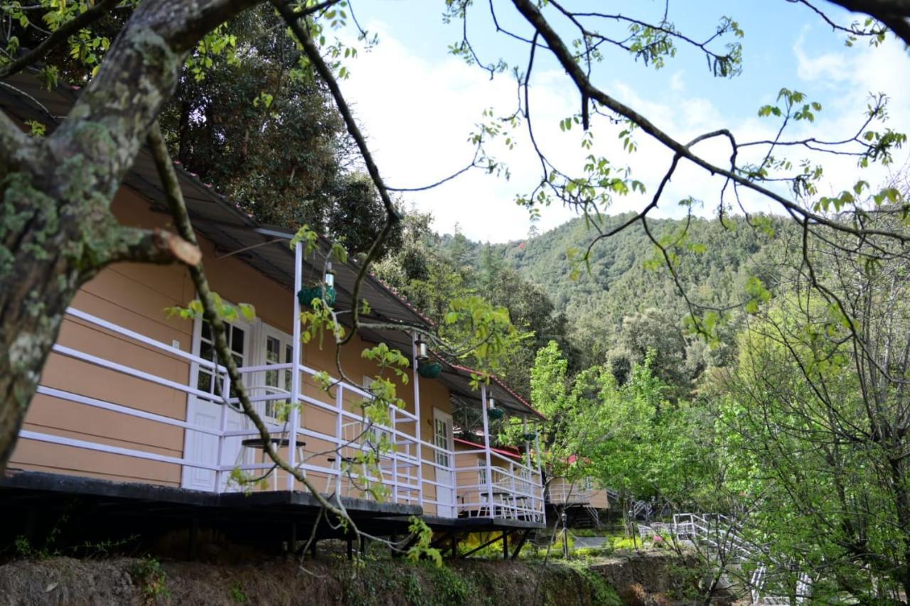 Aamod At Shoghi Luxury Cottage Resort Shimla Exterior foto
